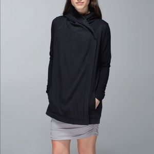 RARE Lululemon Blissed Out Wrap || Black